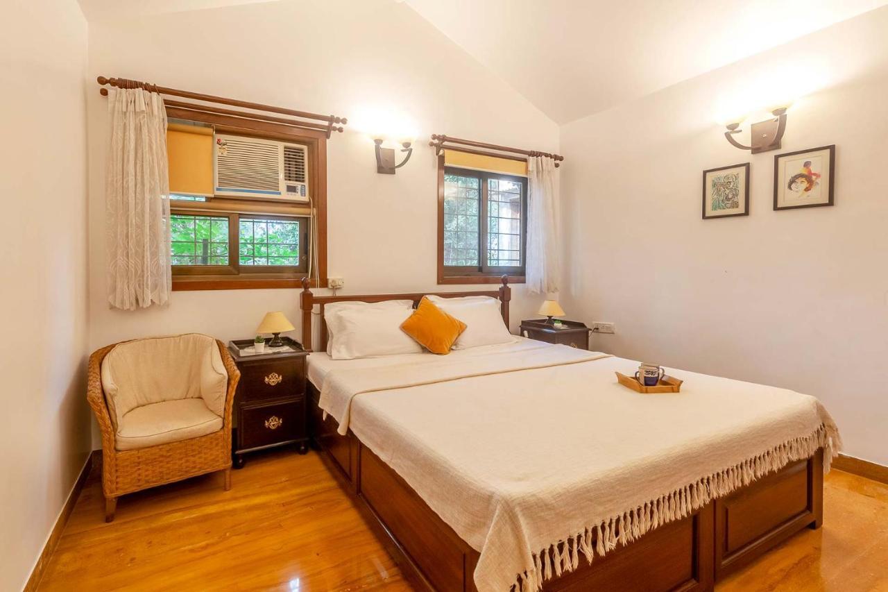 Stayvista's Casa Palmera: Pet-Friendly Villa with Pool and Games Alibag Exterior photo