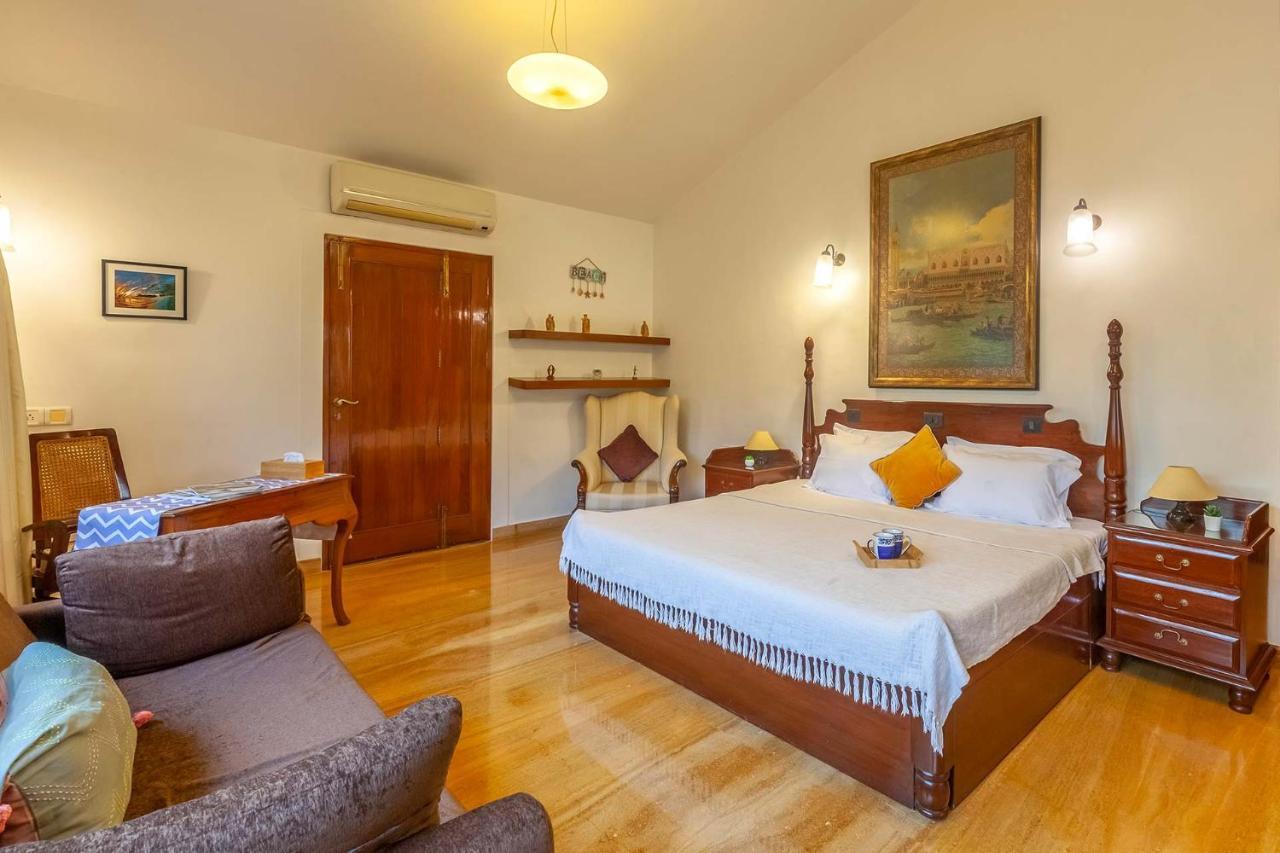 Stayvista's Casa Palmera: Pet-Friendly Villa with Pool and Games Alibag Exterior photo